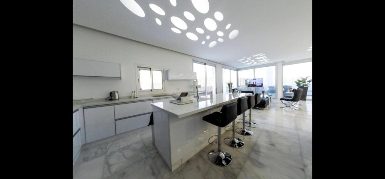 Villa Royal Comfort - Top Holiday Resort Heated Pool & Jucuzzi Eilat Bagian luar foto