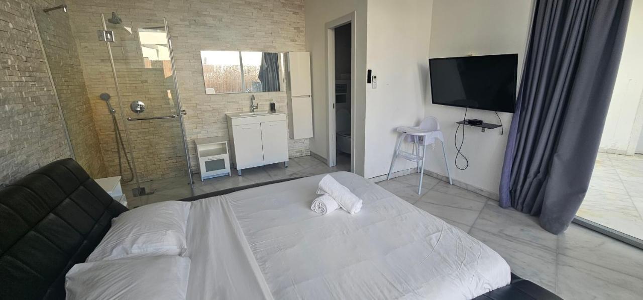 Villa Royal Comfort - Top Holiday Resort Heated Pool & Jucuzzi Eilat Bagian luar foto